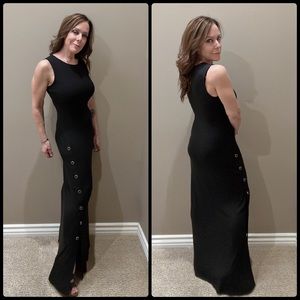 Maxi Dress Knit with Button Accents